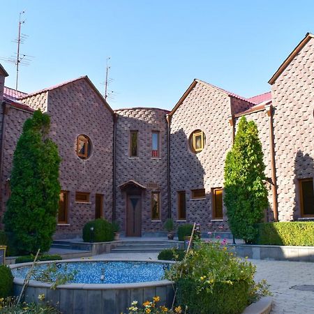 Ureni Hotel Kasagh Esterno foto